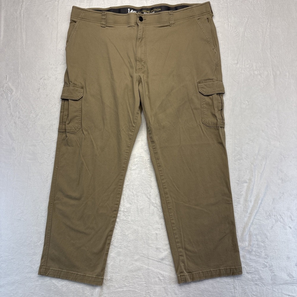Lee Jeans Men's Size 46x30 Beige Cargo Extreme Motion Straight Leg Regular Fit